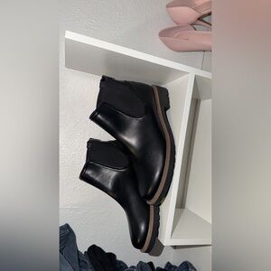 Black Leather Chelsea Boots